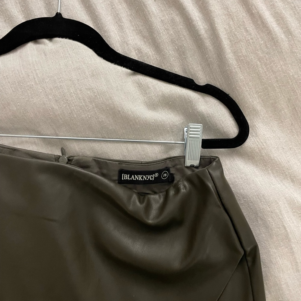 Blank NYC dark green slightly worn skort size 28